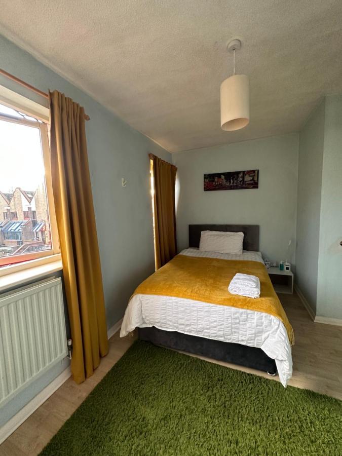 Cozy Private Room For Single Use London Exterior photo